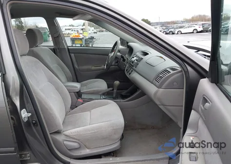 2003 Toyota Camry Le z USA, uszkodzony, nr VIN 4T1BE32K53U668573